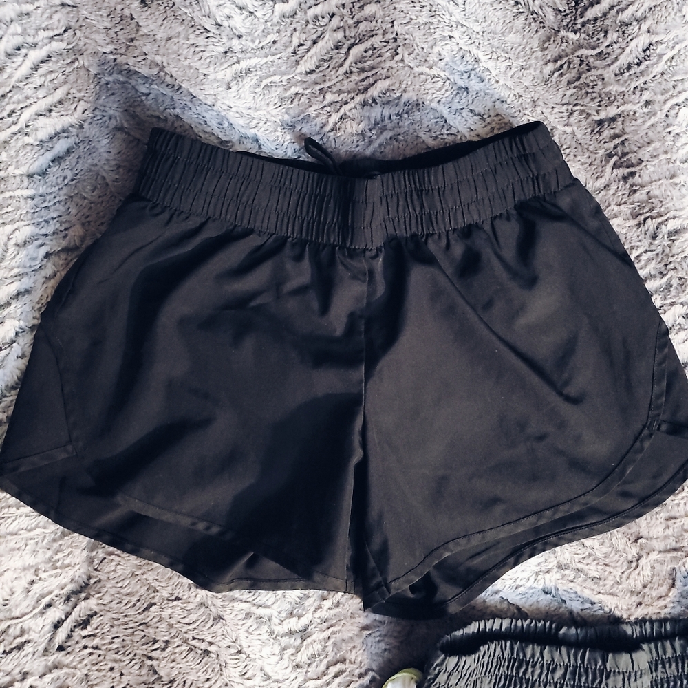 2 pairs of athletic shorts for $8 or $5 a pair - Picture 4 of 6